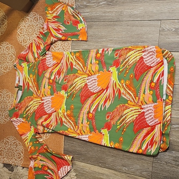 Crown & Ivy Tropical Print Dress, Peasant Sleeve,  Excellent Condition, Size S - Picture 15 of 17